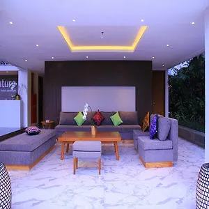 ***  Signature Seminyak Hotel Indonézia