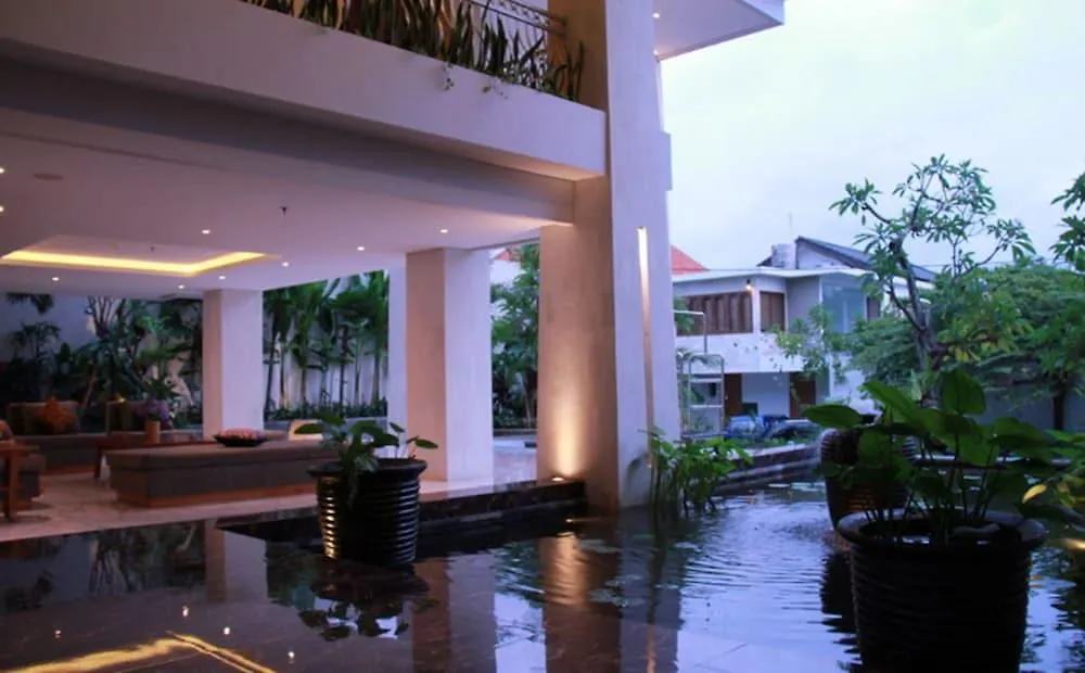 Signature Seminyak Hotel
