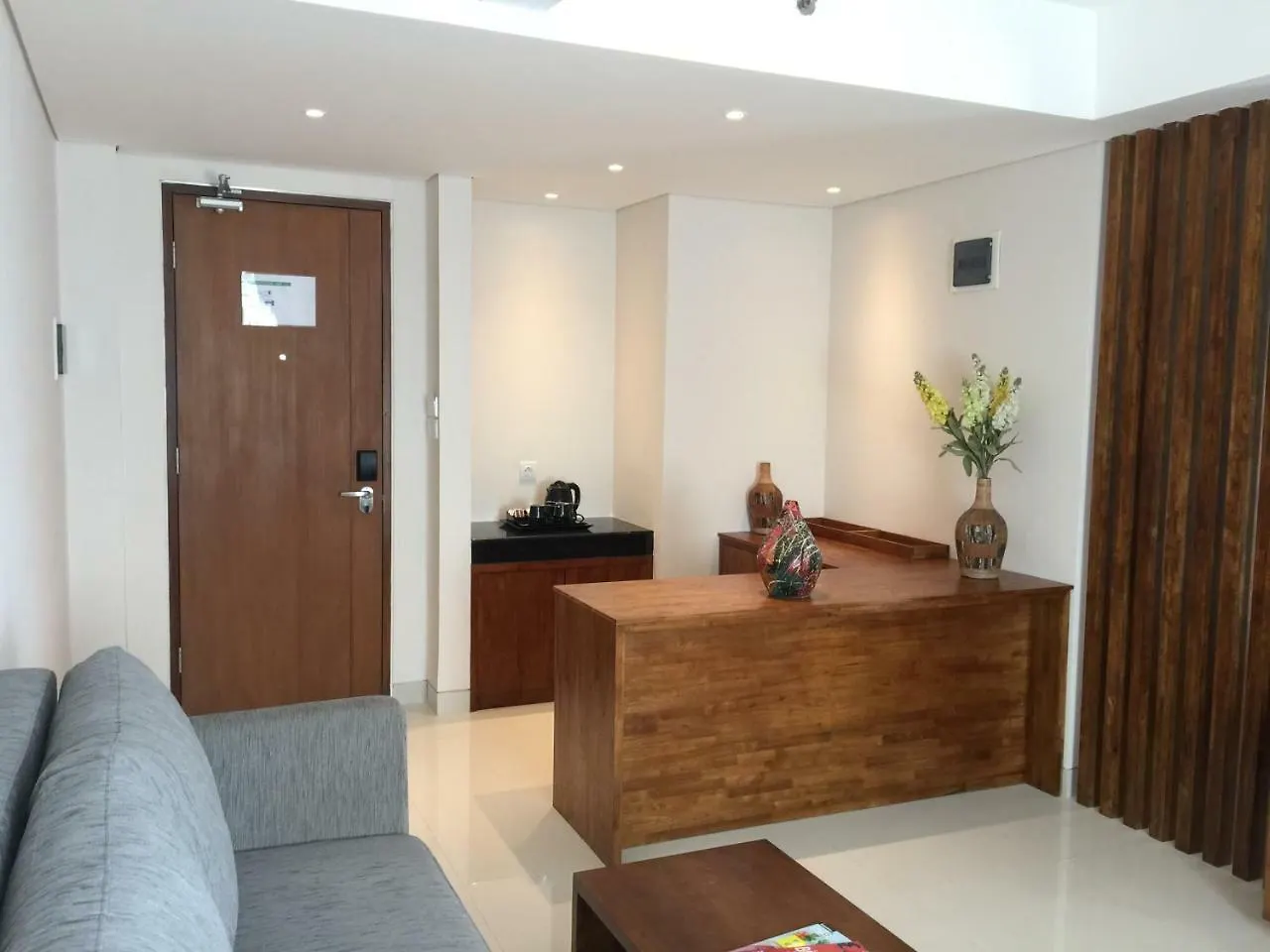 Signature Seminyak Hotel