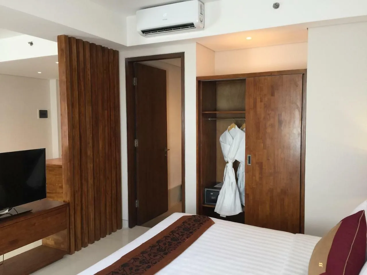 ***  Signature Seminyak Hotel Indonesia